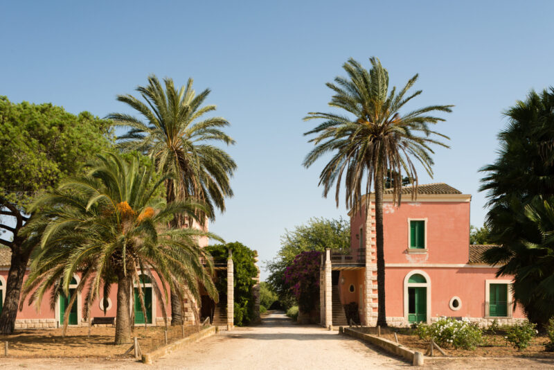 Planeta tra le 34 migliori cantine italiane presenti a Operawine dal 2012