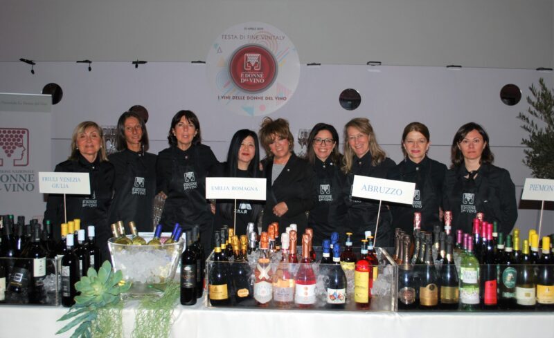 Donne Del Vino La Sommellerie Scaled E1632819981309