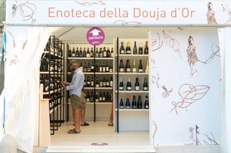 Alla Douja D'Or l'enoteca dei vini piemontesi più grande d'Italia