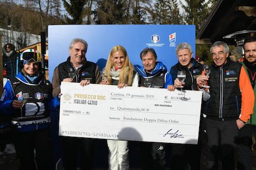 Cortina con Michelle Hunziker e la Solidarietà del Prosecco DOC