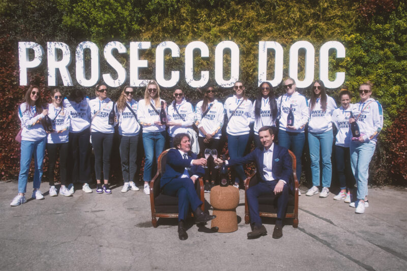 Prosecco Doc Imoco Volley Conegliano Co I Presidenti Zanette E Garbellotto Scaled E1650354357711