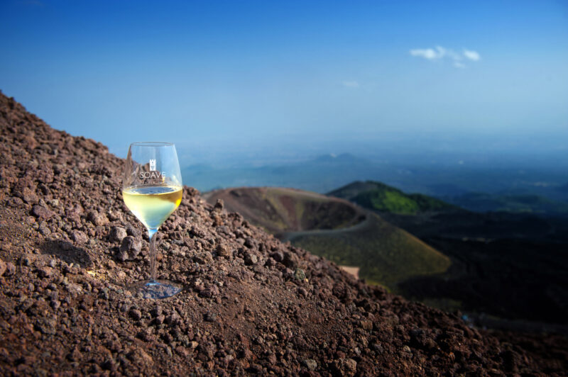 Soave Su Vulcano Logo Scaled E1651753688397