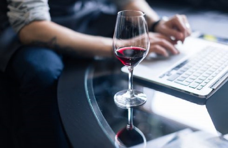 Socialmediawine
