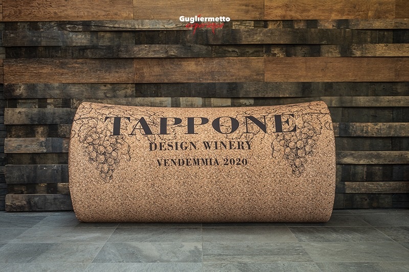Wine Design: Carvico veste le nuove sedute "Tappo" dell'artista e designer Diego Gugliermetto