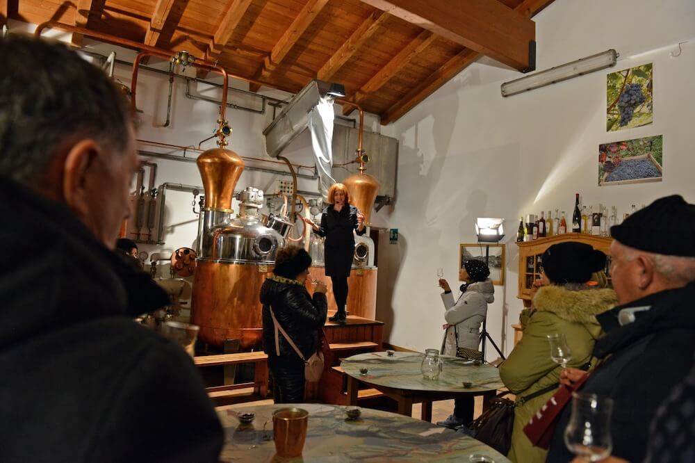 La Notte degli Alambicchi Accesi: la Grappa del Trentino accende le giornate dell'Immacolata