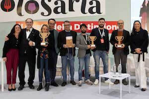 natur-gin-premio-a-golosaria-de-filippo-e-sgarbossa-sesto-e-settimo-da-sinistra