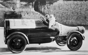freixenet-bottle-car