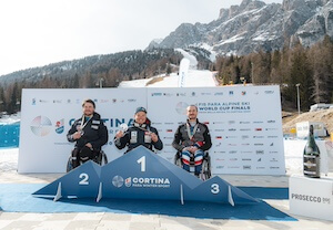 rene-de-silvestro-sul-podio-a-cortina