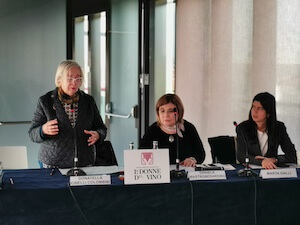 firenze-35-anni-donne-del-vino-donatellacinellicolombini-danielamastroberardino-e-martagalli