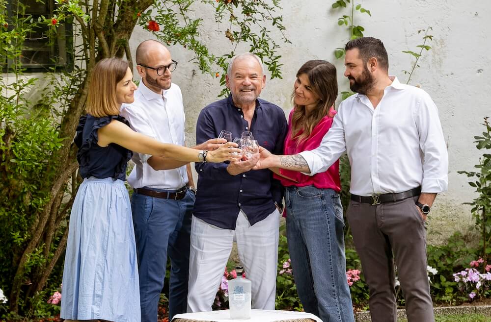 roberto-castagner-con-i-figli-giulia-giovanni-silvia-e-il-nipote-carlo